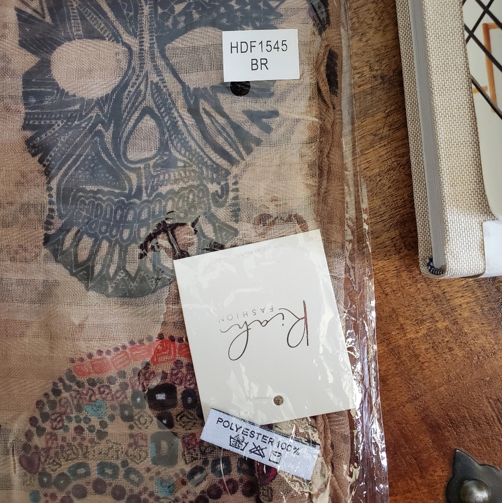 ๐ค Bohemian Sugar Skull Scarf ๐ค - Picture 6 of 8